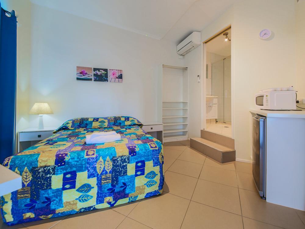 Marlin Motel Biggera Waters Экстерьер фото