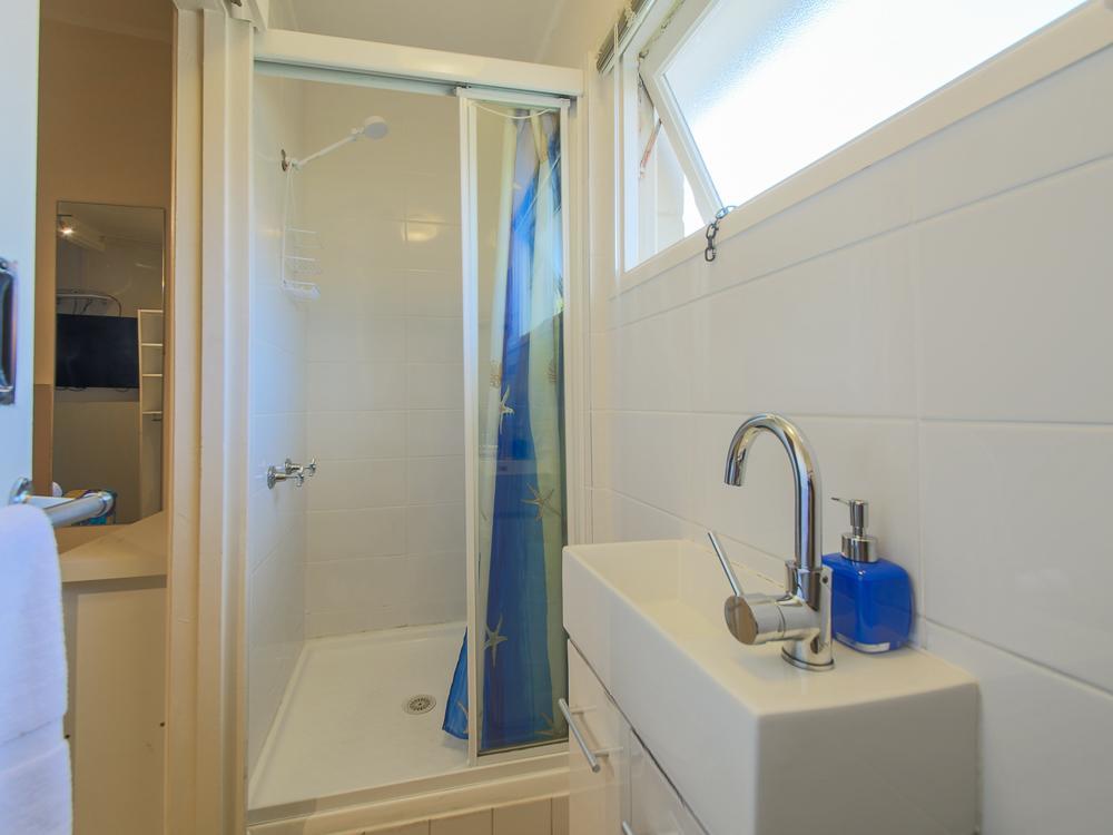 Marlin Motel Biggera Waters Экстерьер фото