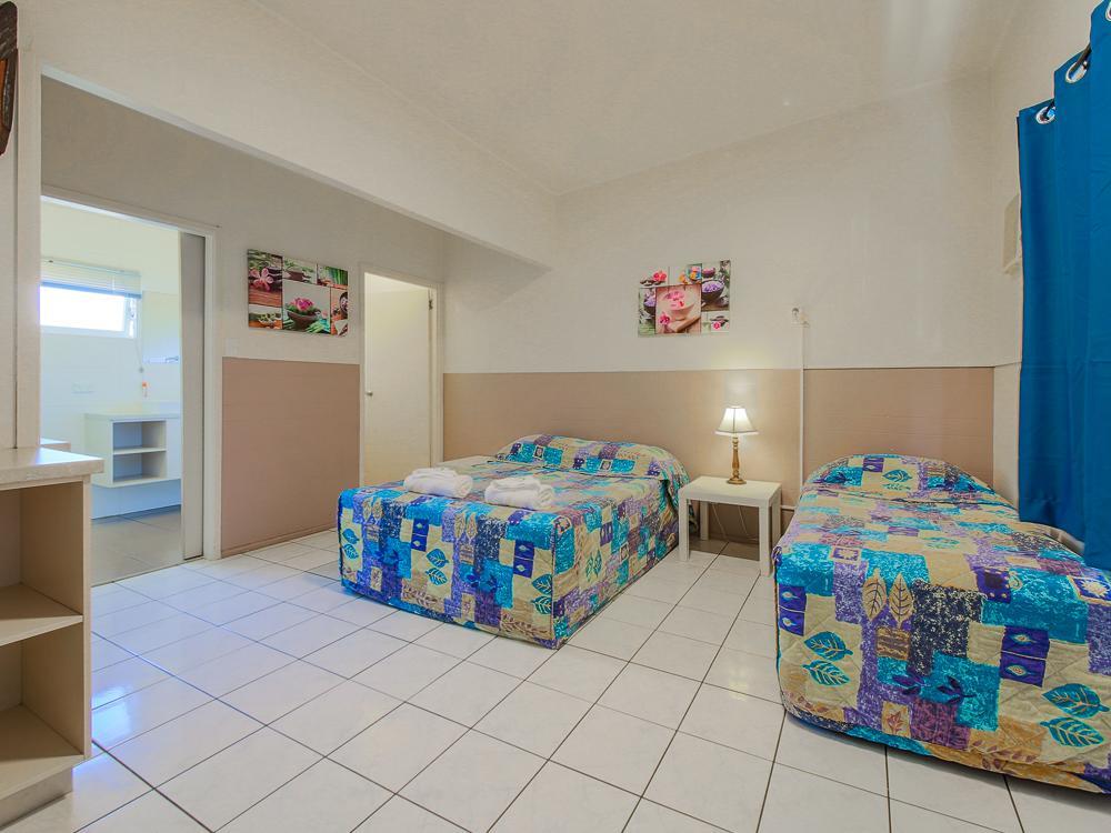 Marlin Motel Biggera Waters Экстерьер фото
